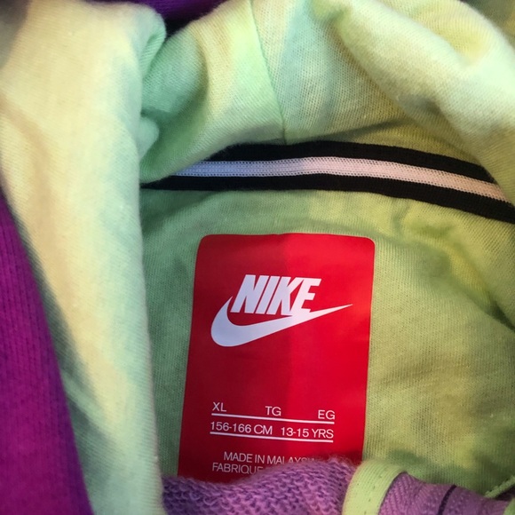 NWT girls Nike NEW ADD SOLD💜💜 - Picture 2 of 2